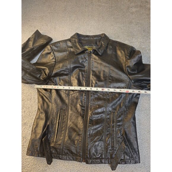 Vintage Genuine Leather Black Jacket With Zipper Closure & Collared Design, 9/10 - Picture 10 of 12